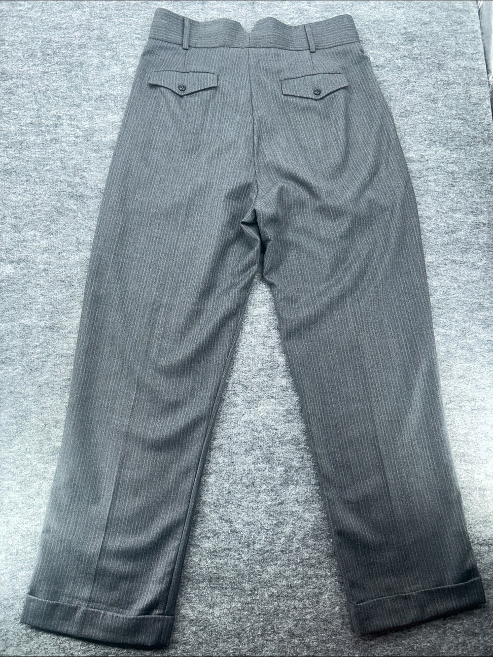 On The Sunny Side Gray Pinstripe Wool High Rise Pleated Trouser Pants Sz 40 - Picture 3 of 9